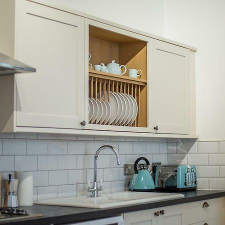 Stylish Apartment Close To Gloucester Quays & Docks المظهر الخارجي الصورة