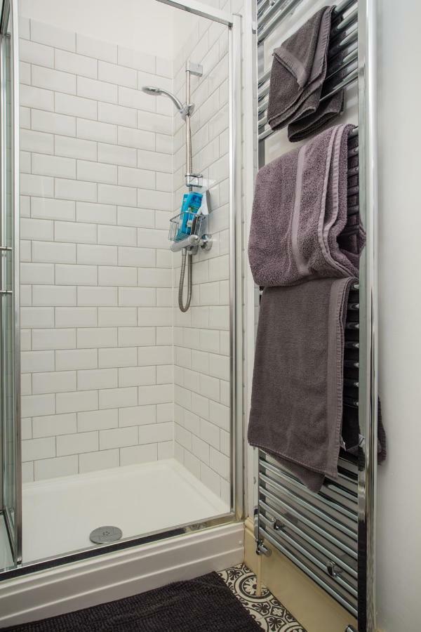 Stylish Apartment Close To Gloucester Quays & Docks المظهر الخارجي الصورة