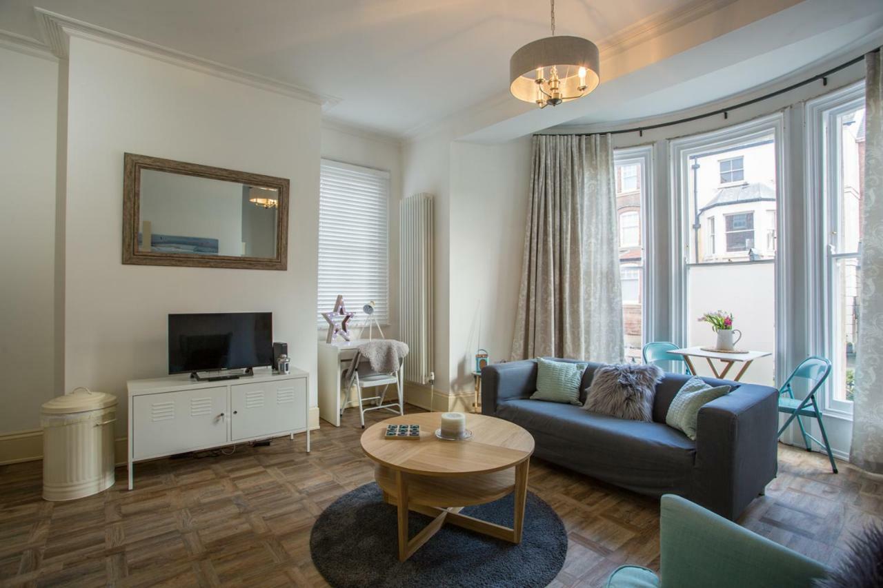 Stylish Apartment Close To Gloucester Quays & Docks المظهر الخارجي الصورة